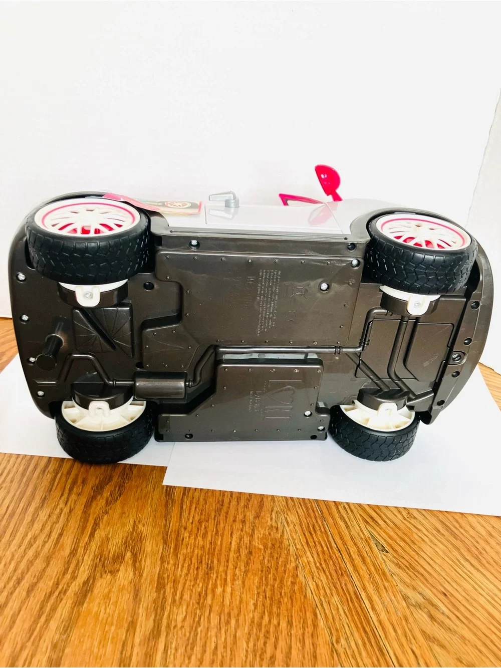 Battat Lori Go Everywhere Convertible Car With Working Radio & 6.5in Nadene Doll